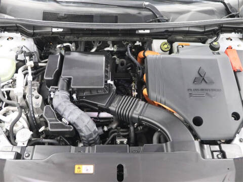 2024 Mitsubishi Outlander PHEV SE