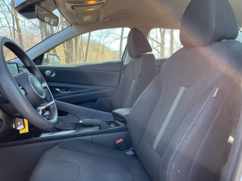 2021 Hyundai Elantra SE