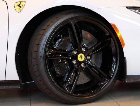 2025 Ferrari 296 GTS