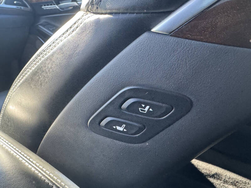 2017 Genesis G90 5.0 Ultimate