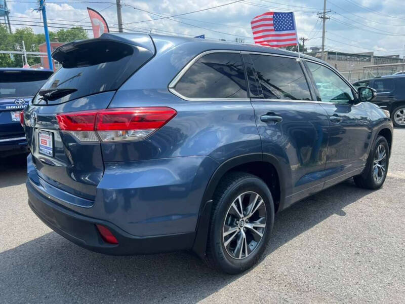 2017 Toyota Highlander LE Plus