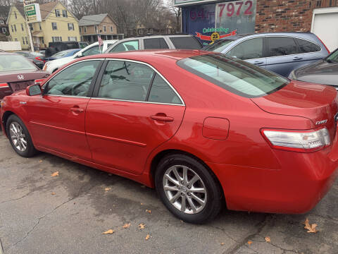 2010 Toyota Camry Hybrid for sale at CAR CORNER RETAIL SALES in Manchester CT