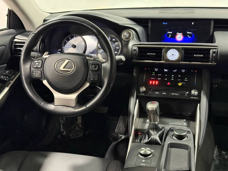2018 Lexus IS 300