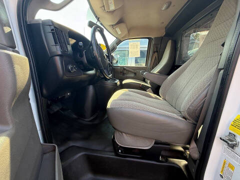 2021 Chevrolet Express 2500