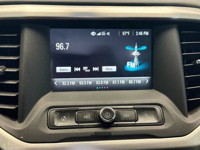 2017 GMC Acadia SLE-2