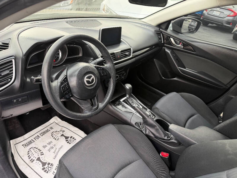 2016 Mazda MAZDA3 i Sport