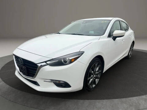 2018 Mazda MAZDA3 Grand Touring