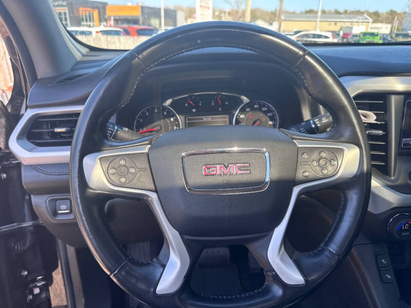 2017 GMC Acadia SLT-1