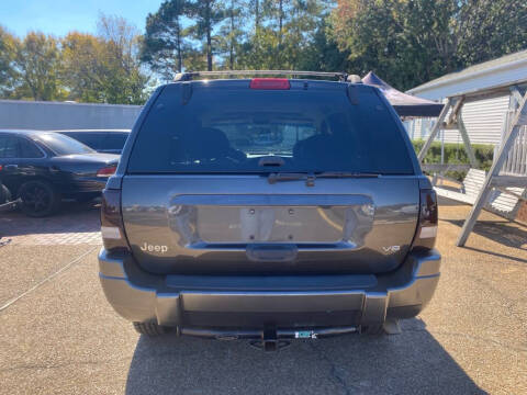 2004 Jeep Grand Cherokee Laredo