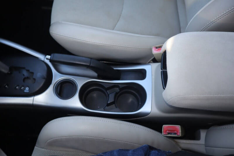 2008 Mitsubishi Outlander SE