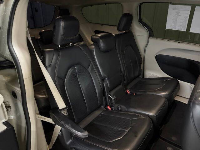 2019 Chrysler Pacifica Touring L