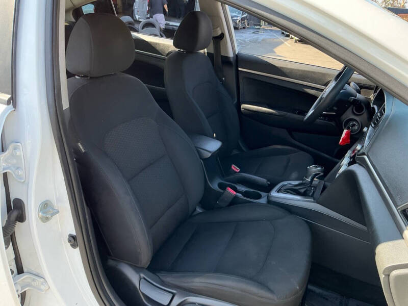 2019 Hyundai Elantra