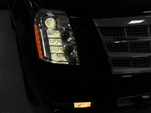 2013 Cadillac Escalade Platinum Edition