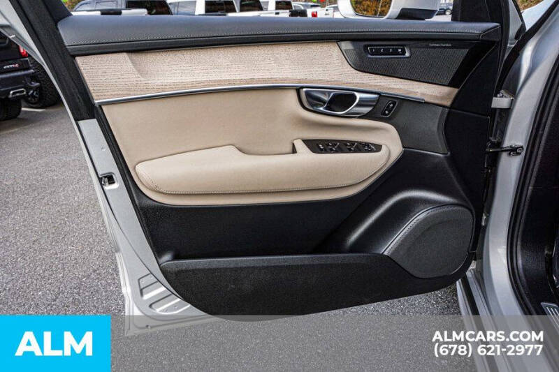 2025 Volvo XC90 B6 Plus Bright Theme 7P