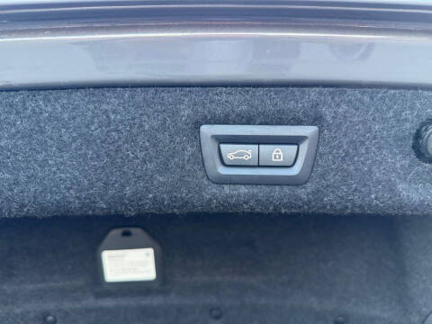 2022 BMW 5 Series 530e