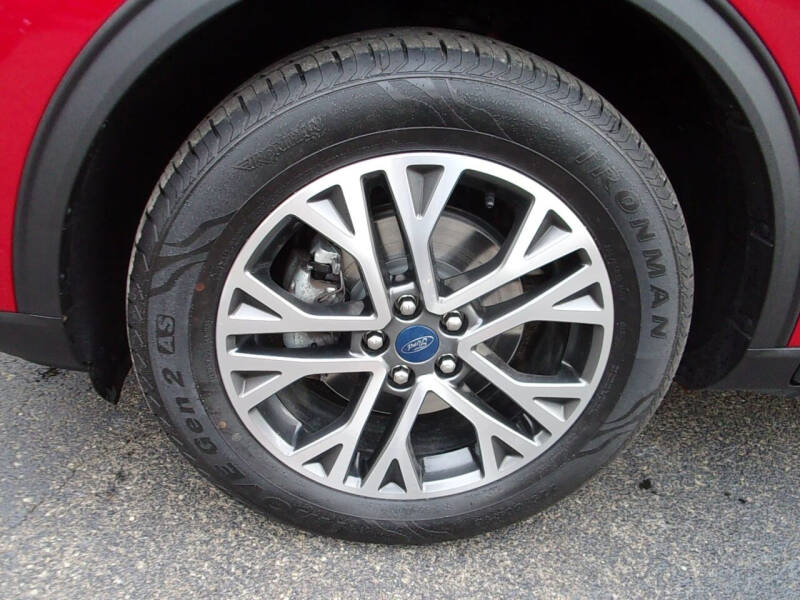 2020 Ford Escape SEL