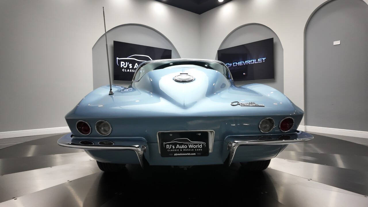 1964 Chevrolet Corvette 20