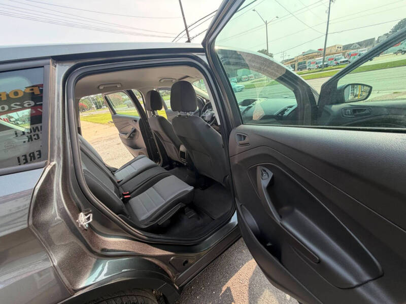 2017 Ford Escape S
