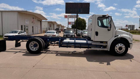 2016 Freightliner S2 Chassis