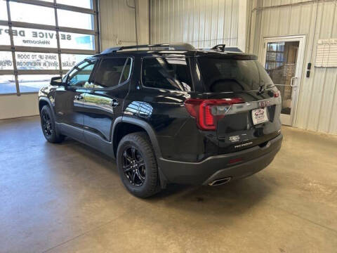 2022 GMC Acadia AT4