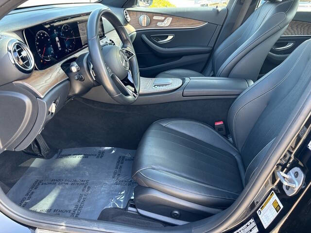2022 Mercedes-Benz E-Class 6