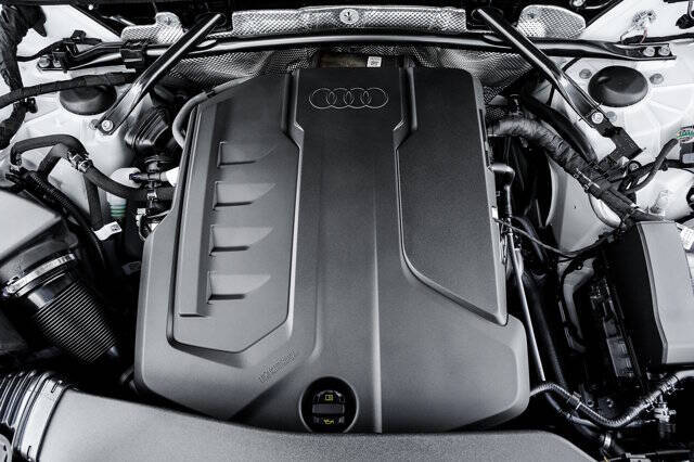 2025 Audi Q5 quattro Premium Plus TFSI