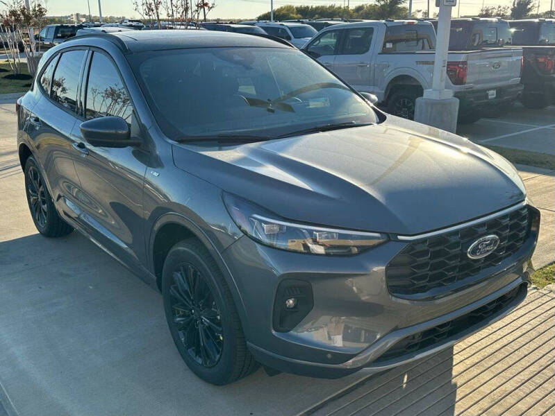 2026 Ford Escape ST-Line Elite