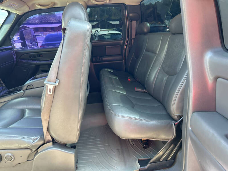 2004 Chevrolet Silverado 2500HD LT
