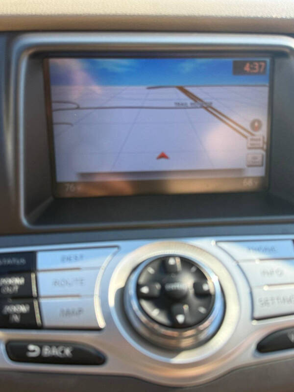 2011 Nissan Murano LE