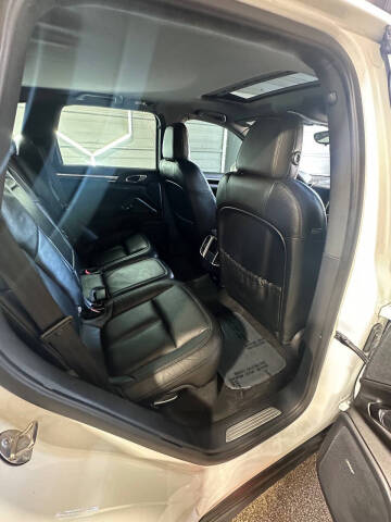 2016 Porsche Cayenne