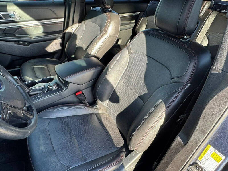 2018 Ford Explorer Sport