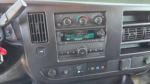 2024 Chevrolet Express 2500