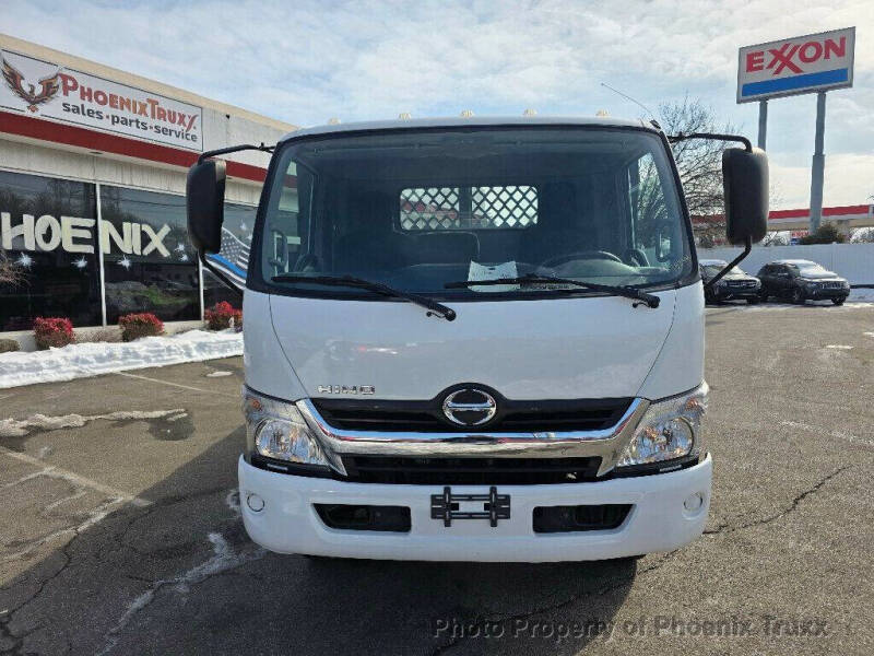 2019 Hino 195