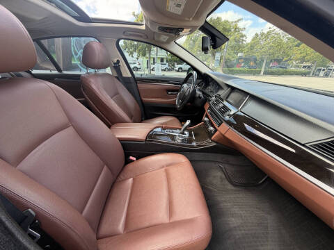 2015 BMW 5 Series 528i