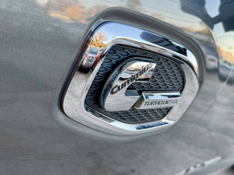 2016 Nissan Titan XD SV