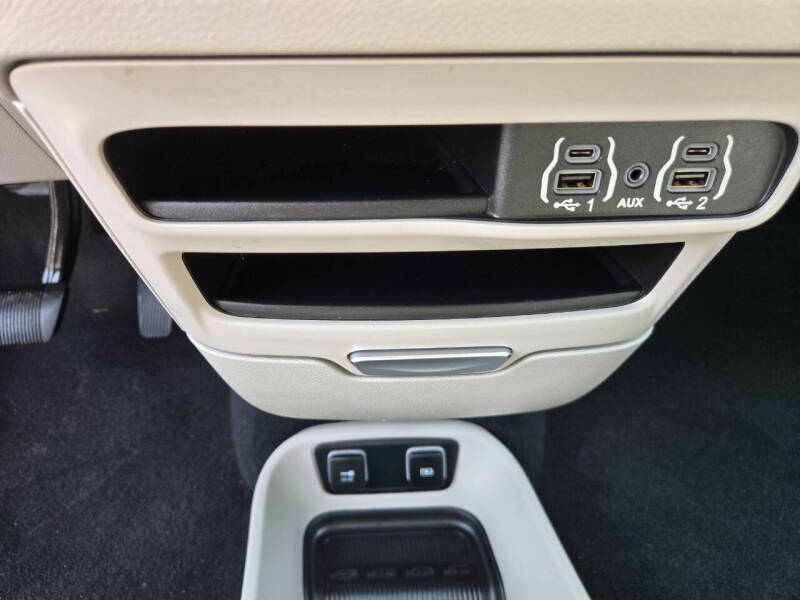 2021 Chrysler Pacifica Touring L
