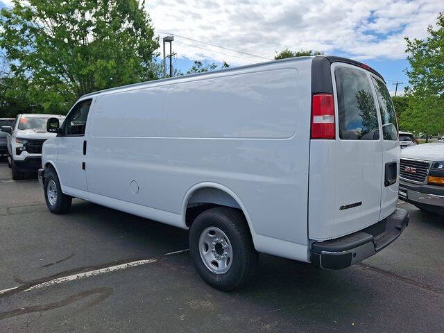 2026 Chevrolet Express 3500