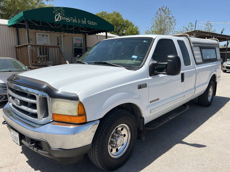2001 Ford F-250 Super Duty for sale at OASIS PARK & SELL in Spring TX