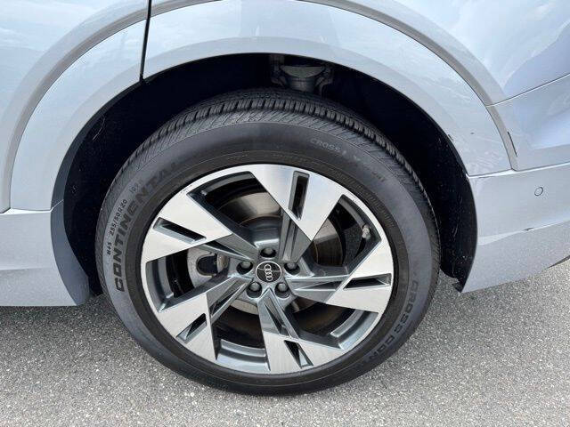 2022 Audi e-tron quattro Premium