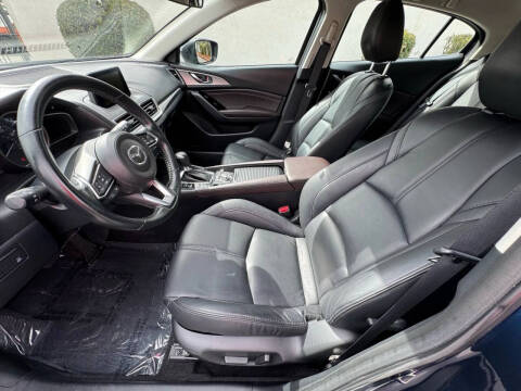 2018 Mazda MAZDA3 Touring