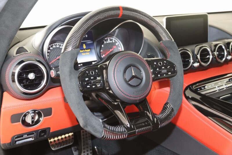 2017 Mercedes-Benz AMG GT