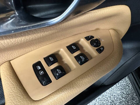 2018 Volvo XC90 T5 Momentum 5-Passenger