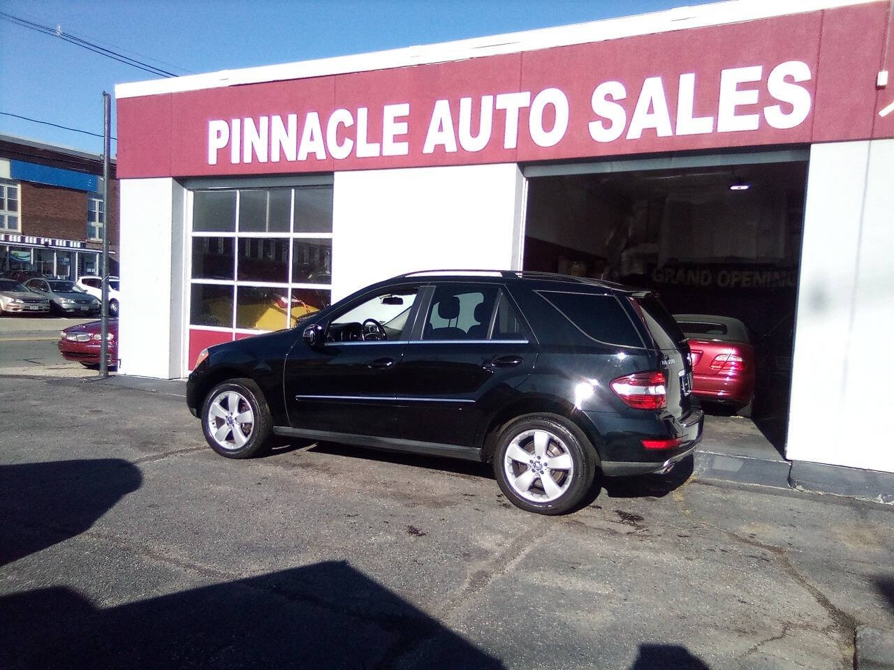 2011 Mercedes-Benz M-Class for sale at Pinnacle Auto Sales in New Bedford, MA