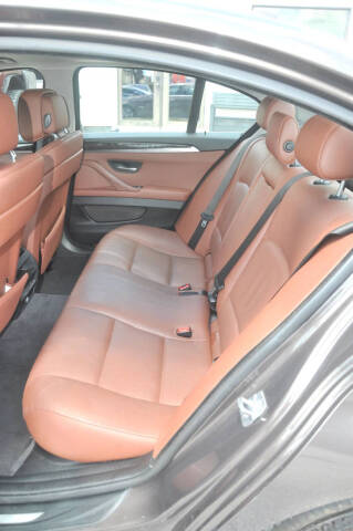 2013 BMW 5 Series 528i