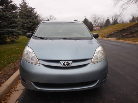 2008 Toyota Sienna LE 7-Passenger