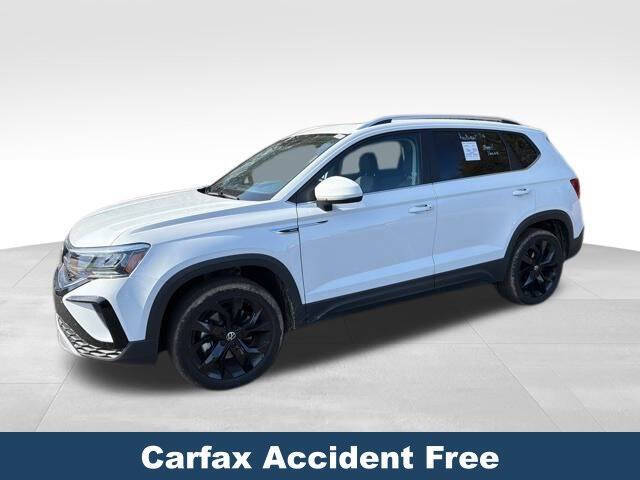 2024 Volkswagen Taos SE