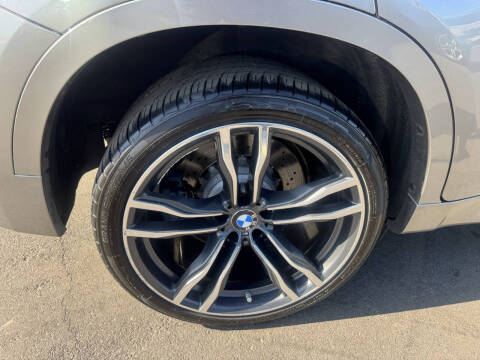 2015 BMW X6 M