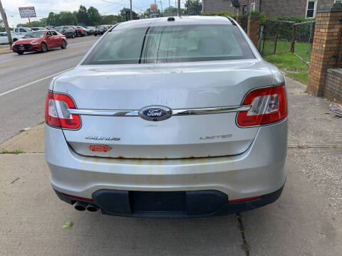 2011 Ford Taurus Limited