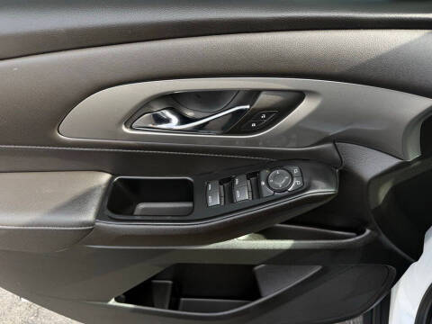 2023 Chevrolet Traverse LT