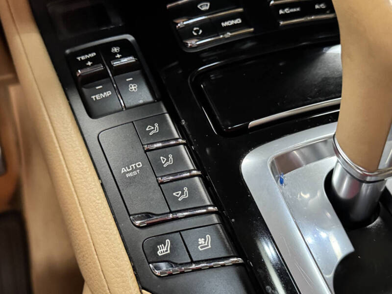 2012 Porsche Cayenne S